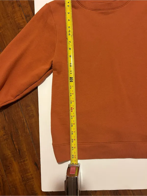 Amazon Essentials Women's Crewneck Sweater - Image 4