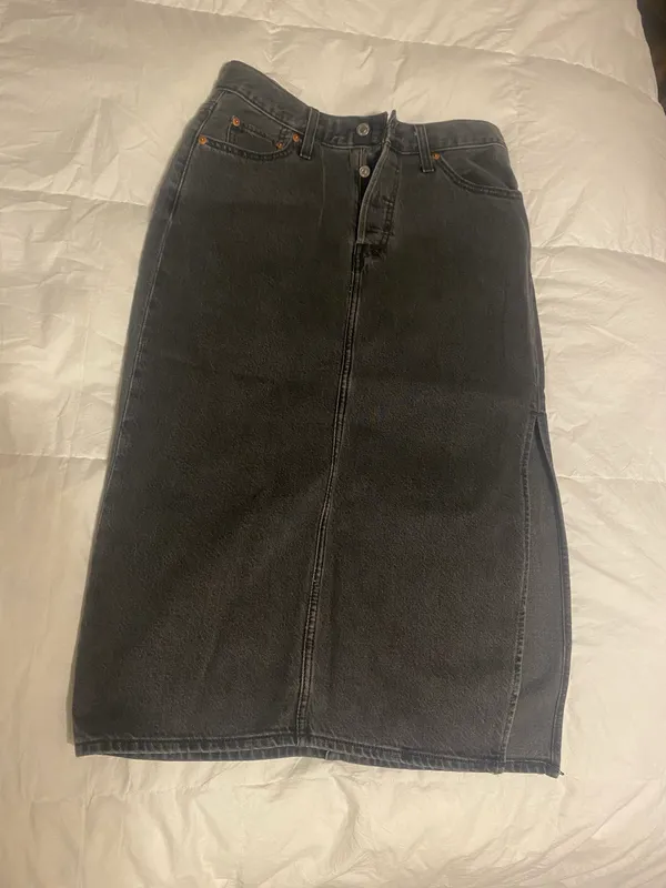 Levi's Skirt - Image 4