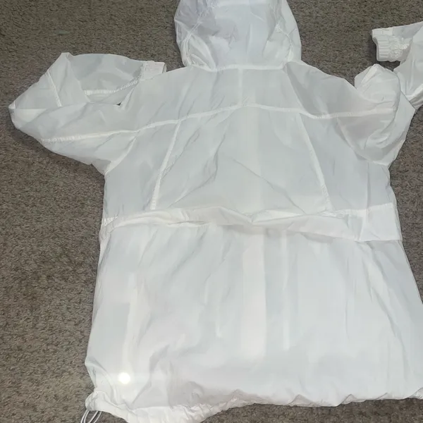 Lululemon Hood Lite Jacket Packable - Image 9