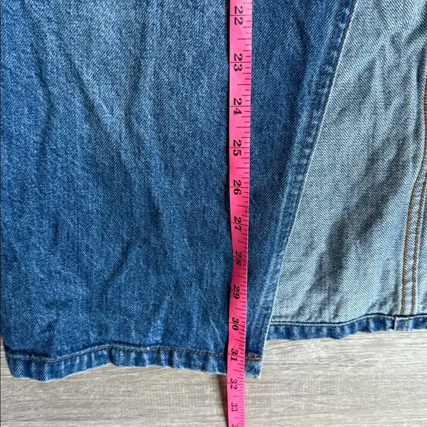 Aritzia Denim Forum The '90s Halle Jean Skirt 29 - Image 8