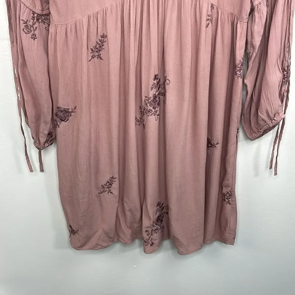 American Eagle Pullover Embroidered Mauve Boho Dress size Medium - Image 5
