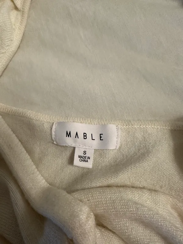 Boutique Sweater White - Image 3