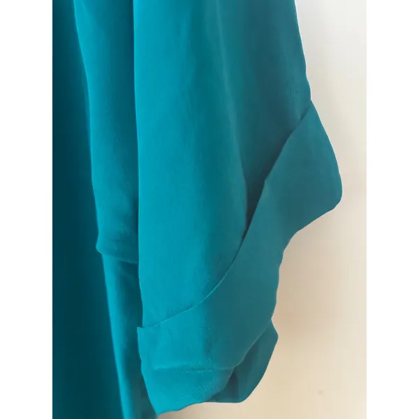 SK & Company Teal Blue 100% Silk Short Sleeve Asymmetrical Button Blouse Size 8 - Image 3