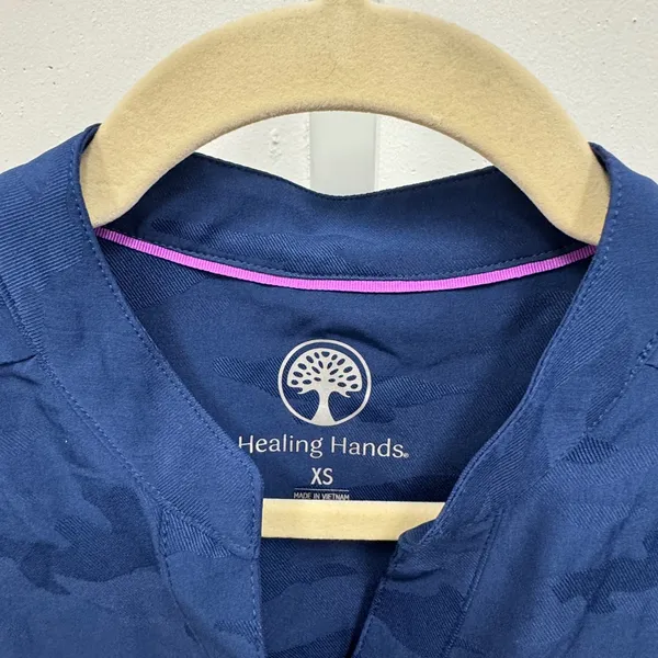 Healing Hands Purple Label Journey Camo Scrub Top Navy Blue XS 2352 Split Neck - Image 5
