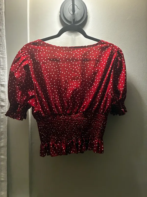 Red polka dot top Size M - Image 2
