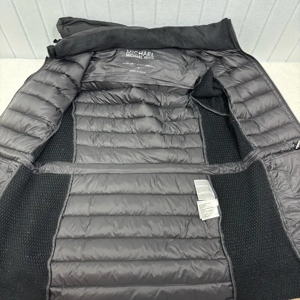 MICHAEL Michael Kors Ultra‎ light weight Black Puffer Jacket with Knit Sleeves M - Image 14