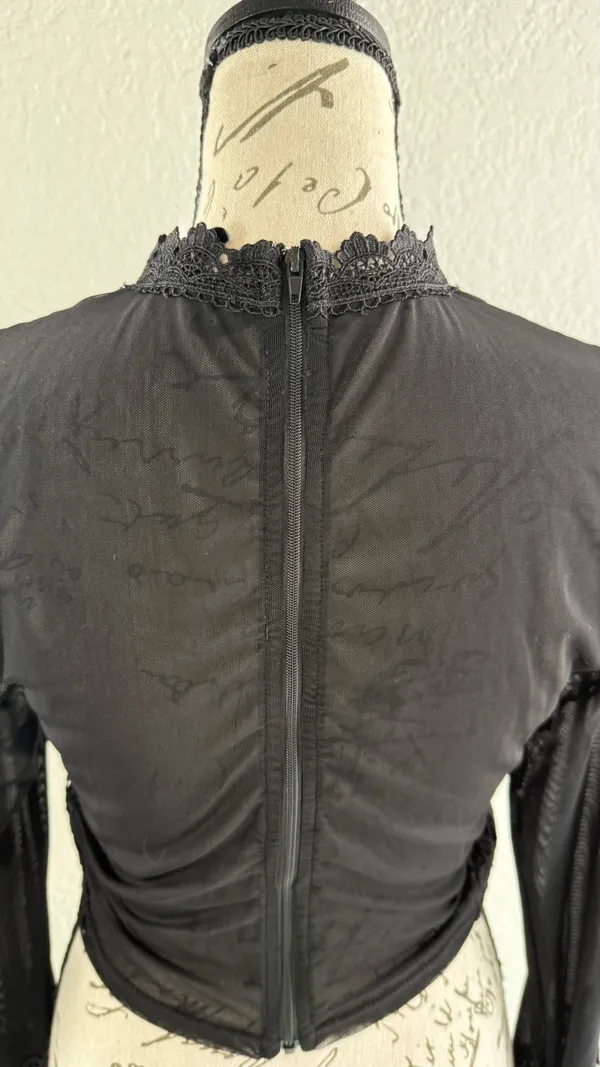 Windsor Black Lace Overlay Long Sleeve Mesh Crop Top - Size Small - Image 8