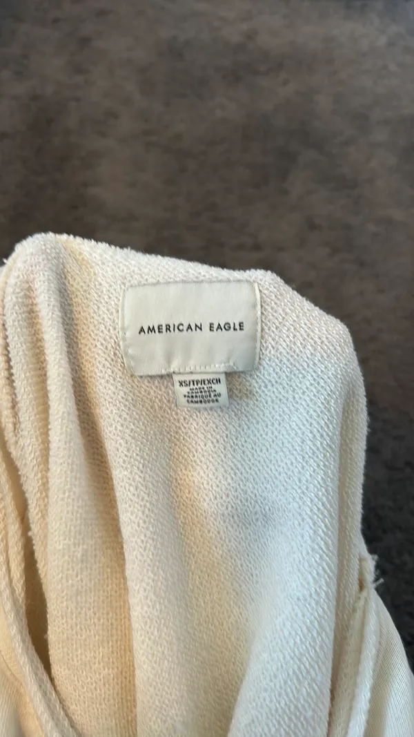 American Eagle Outfitters White Long Sleeve - Image 3