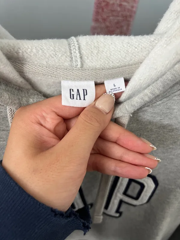 Gray and navy gap hoodie  - Image 3