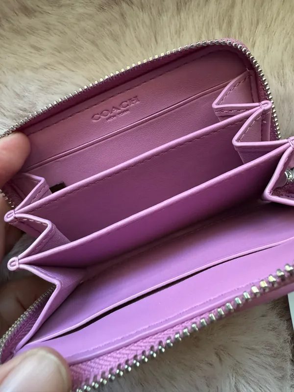 NWT Coach Quilted Pillow Essential Small Zip Around Card Case CM505 Fuchsia - Image 5