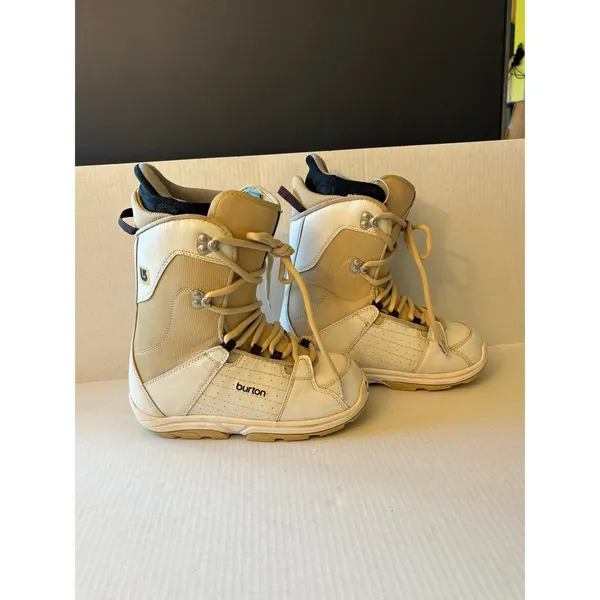 Burton Tribute womens sz 6.5 snow board ski boots - Image 6