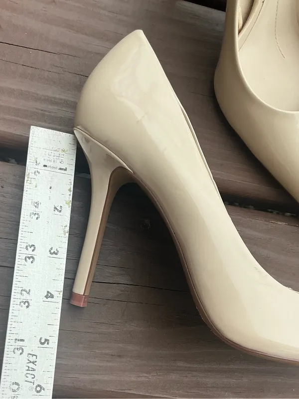 Classic Pointed-Toe Patent Stiletto Pumps in Cream🌷 - Image 8