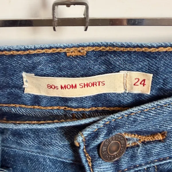 Levi's Blue Denim Mom Shorts with Gold Stitching - Image 2