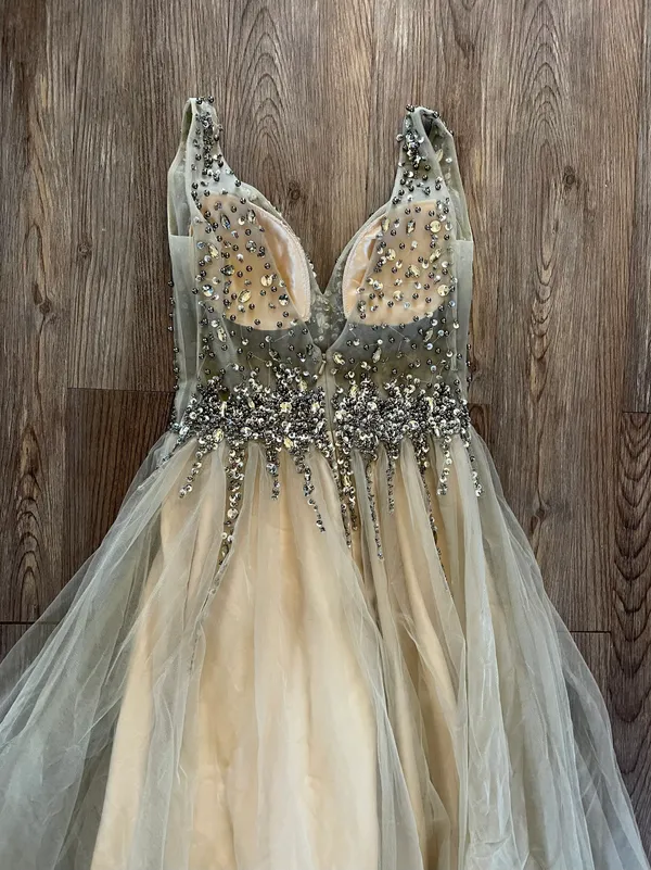 Dillard's Prom Dress - Image 5