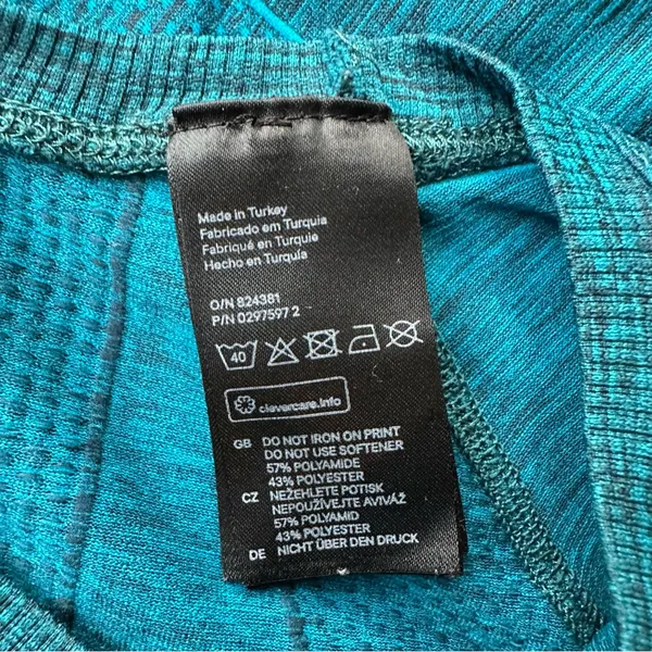 H&M Sport Large Teal Seamless Long Sleeve Activewear Workout Top Athleisure - Image 6