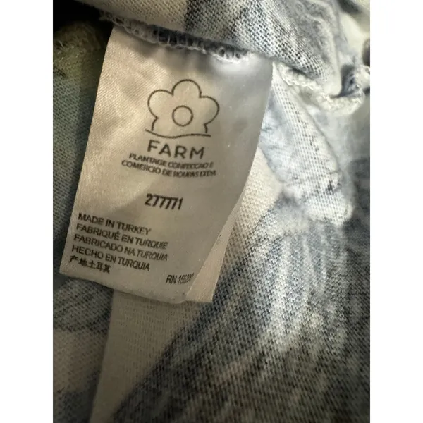 Farm Rio for Anthropologie Aves Graphic Tee Rainbow Macaw Floral Size Medium - Image 5