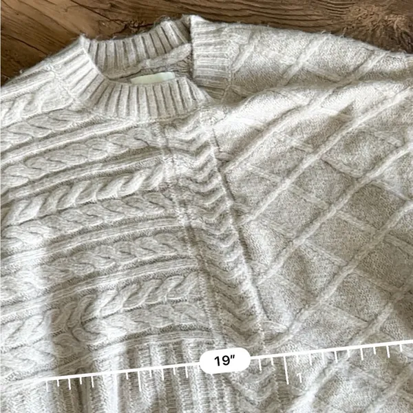 Abercrombie & fitch taupe pullover cable knit sweater - Image 2