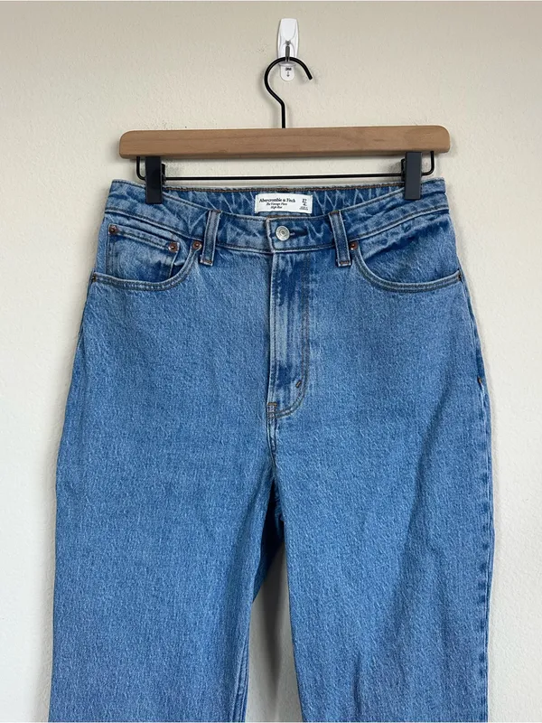 Abercrombie & Fitch The Vintage Flare High Rise Jeans - Image 7