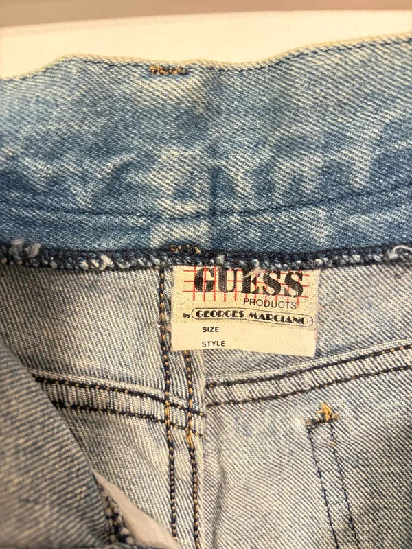 Vintage GUESS by Georges Marciano Two-Tone Jeans from the late 80s or early 90s. - Image 9