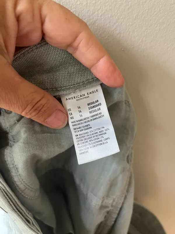 American Eagle Sz 14 Sage Green Womens Ripped High Rise Straight Mom Jeans - Image 9