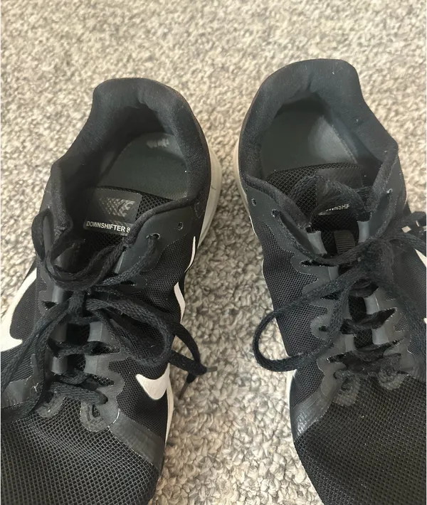 Nike Black and White Athletic Shoes - Image 6