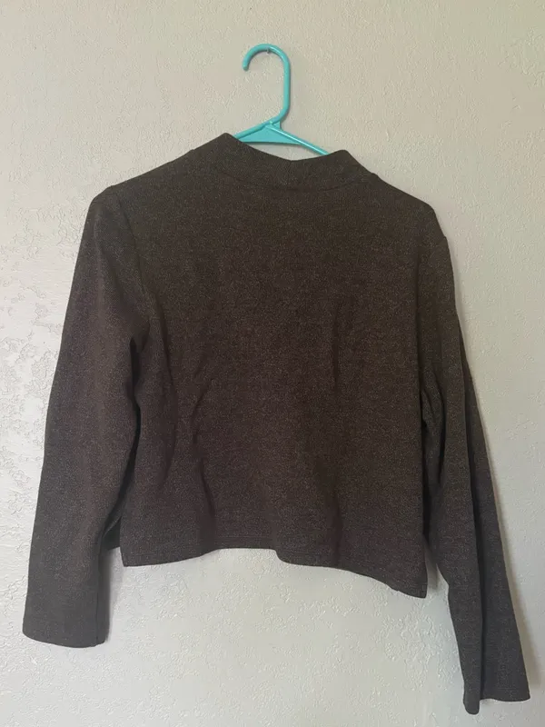 Old navy brown turtleneck - Image 6