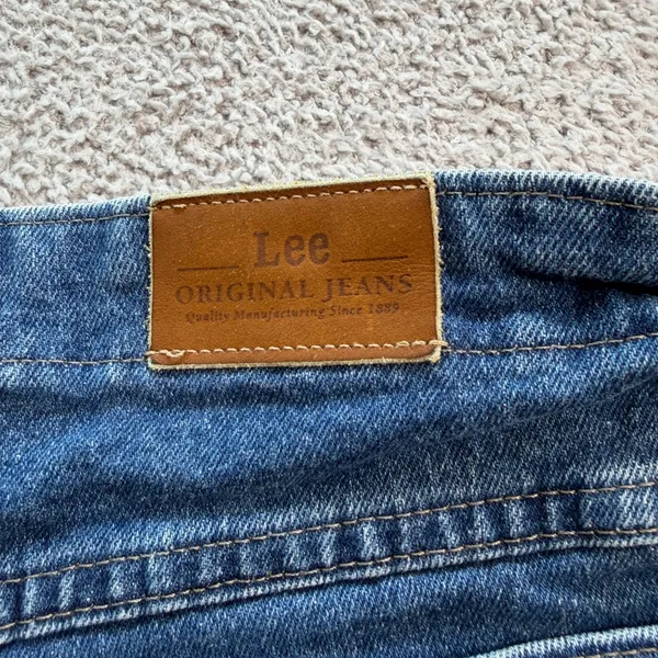 Vintage 90s Lee High Waisted Denim Shorts Elastic Waist Blue Medium Wash 30 - Image 7
