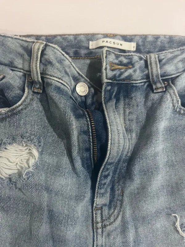 American Eagle Jeans - Image 5