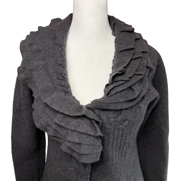 Tahari Long Cardigan Sweater Jacket 100% Merino Wool Size Small Gray Ruffle Snap - Image 4