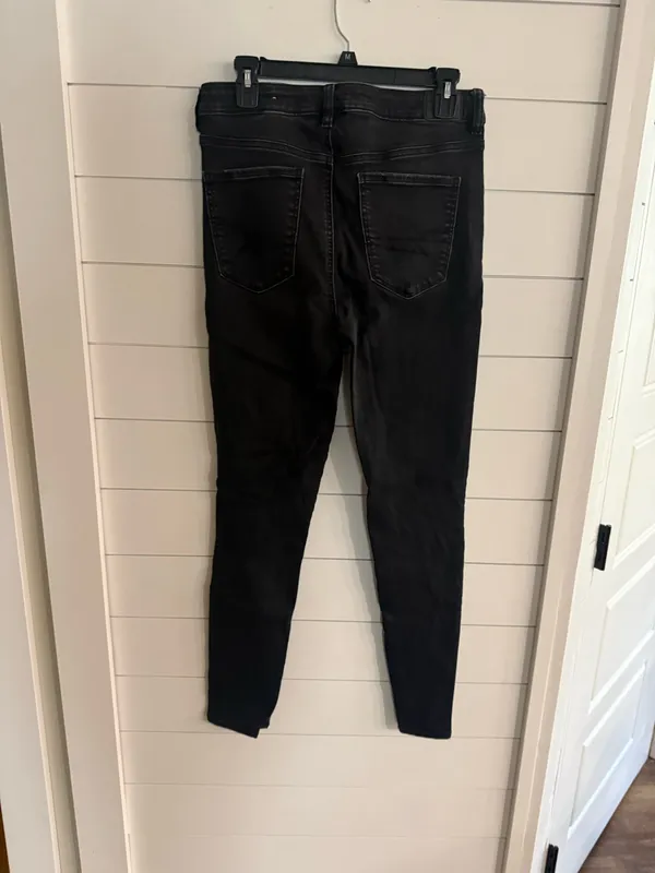 American Eagle Jeans - Image 2