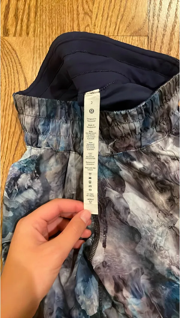 Lululemon Track That Mid-Rise Short 5” Lined - Image 3