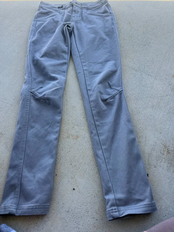 Patagonia‎ grey pants size 2 - Image 4