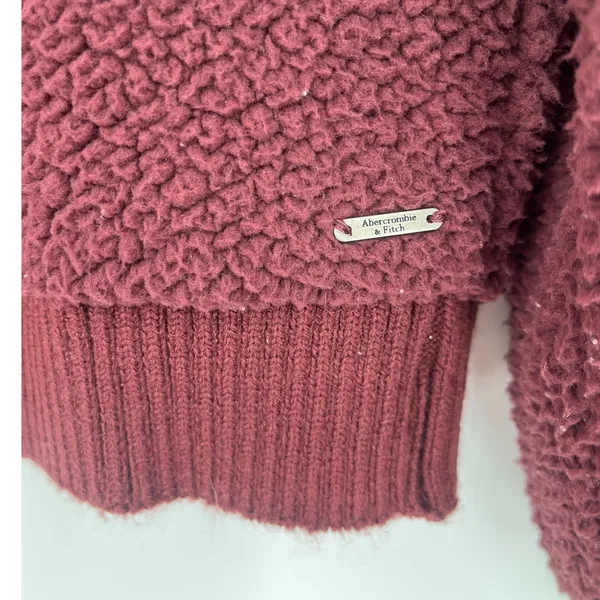 Abercrombie & Fitch Sherpa Womens Top Sz M Cozy Preppy Burgundy Athleisure Soft - Image 7