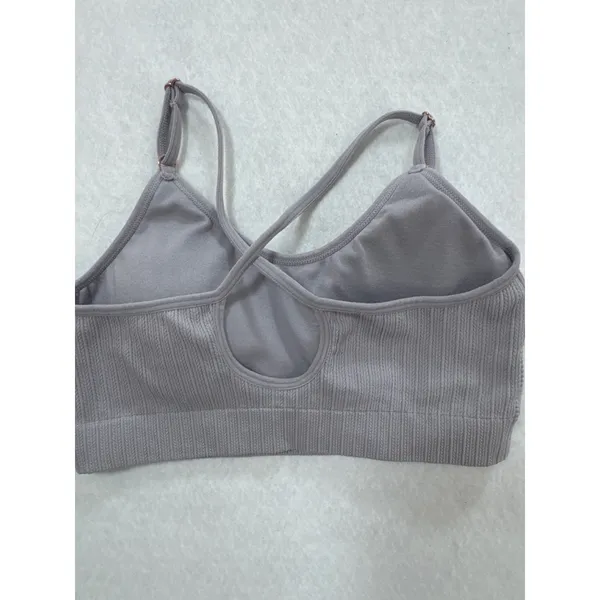 Danskin Intimates Gray Cable Knit Sports‎ Bra Adjustable Straps Medium P180-50 - Image 3