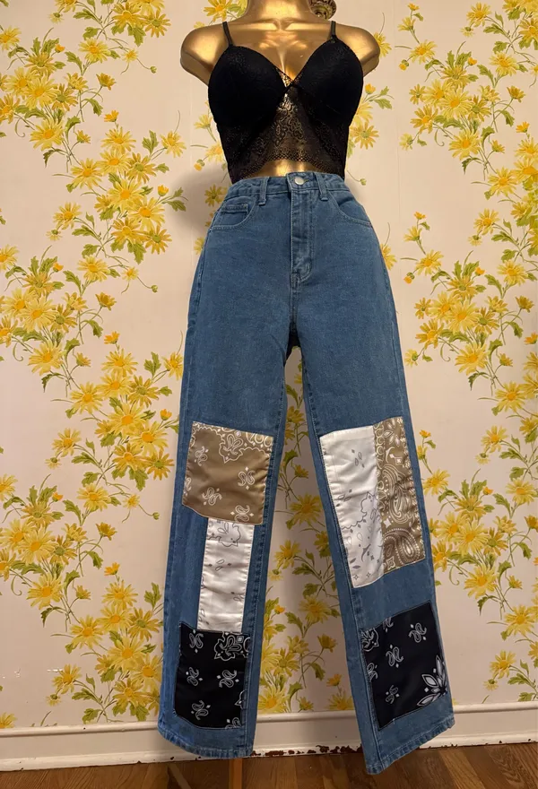 SheIn Straight / Wide Leg Patchwork Bandana Denim jeans in Blue size XS - Image 2
