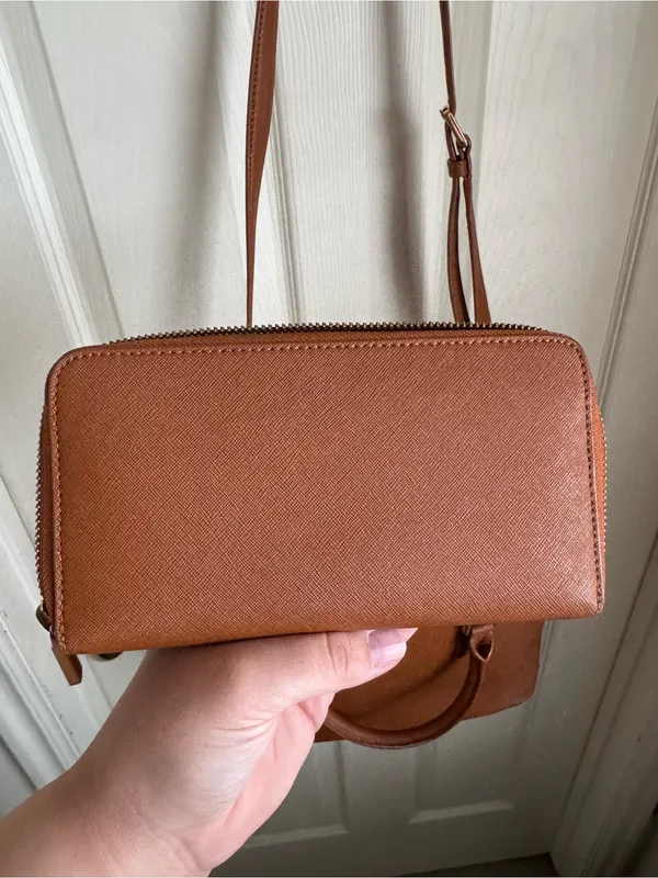 Tory Burch Zip Around Wallet - Image 2