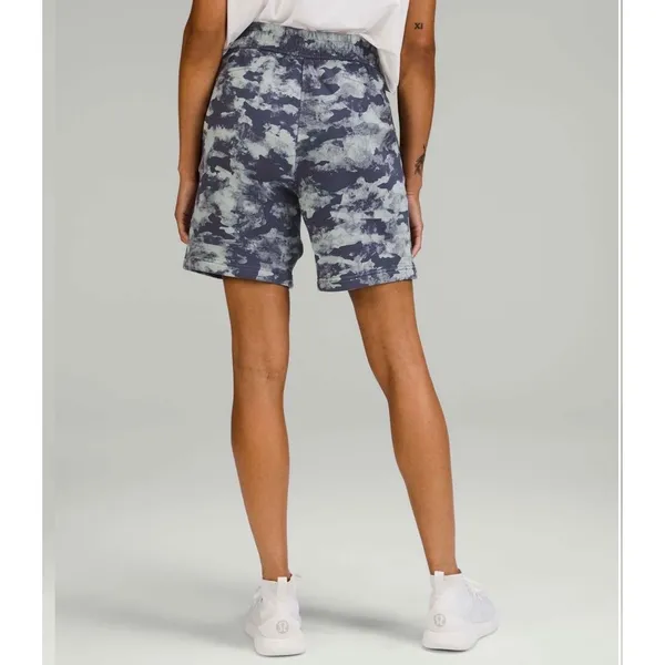 Lululemon Loungeful High-Rise Short 7" Heritage Camo Wash WP Blue Multi Size‎ 16 - Image 6
