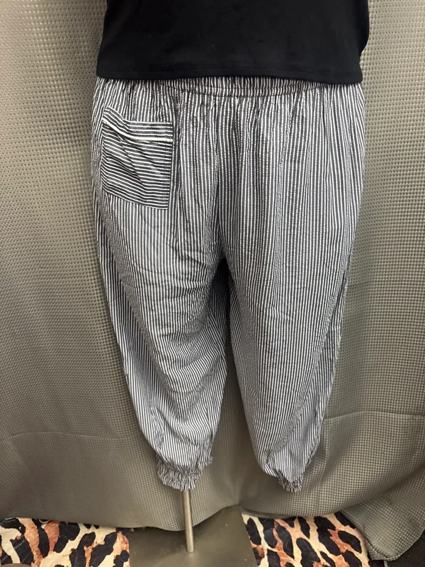 New two piece set Black Size L - Image 2