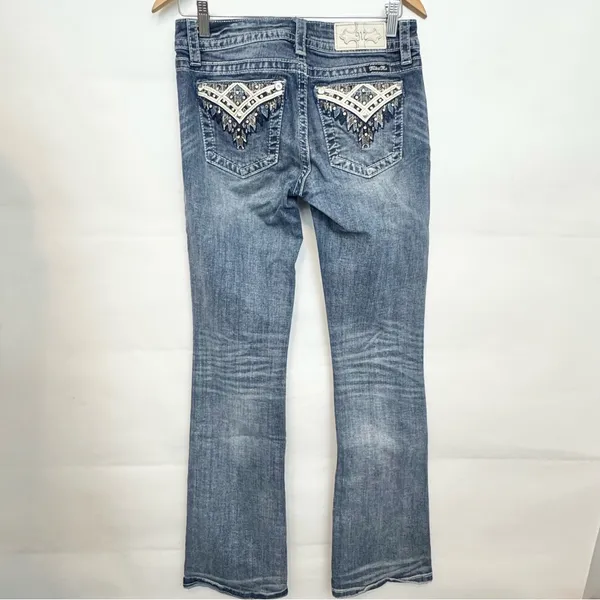 Miss Me Women's Mid Rise Chloe Boot Cut Jeans Size 27 bling pockets - Image 2