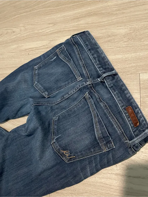 Express Dark Wash Skinny Jeans with Light Distressing - Image 3
