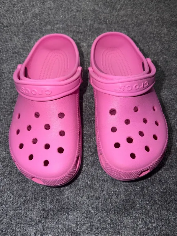 CROCS Classic Clog in Pink - Image 2