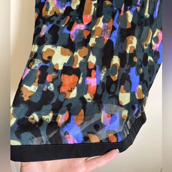 *CAbi Flaunt Faux Wrap Black Multicolor Abstract Pattern Tank Blouse #Gr - Image 10