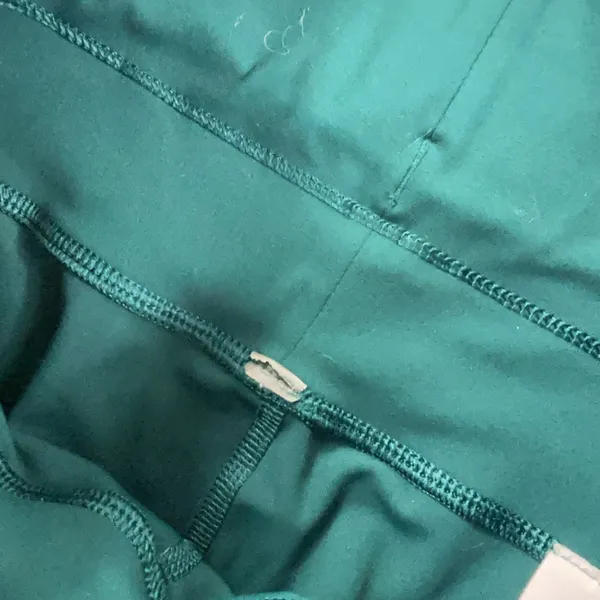 Vuori Daily Pocket Leggings Women's Small Tidal Teal High Rise Pockets VW490 - Image 9