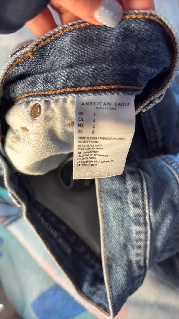 American Eagle Outfitters Mom Shorts - Image 3