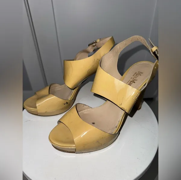 Max Mara Tan Patent Heels/ 7.5 - Image 4