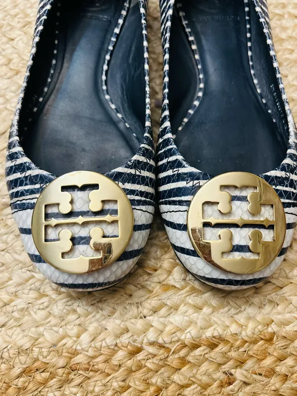 Tory Burch Reva Navy Blue White Striped Snake Skin Embossed Logo Ballet Flat 6.5 - Image 8