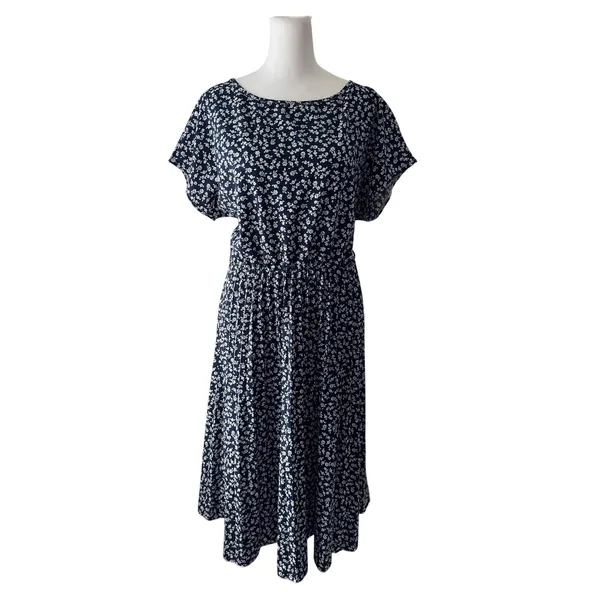 Navy & White Floral Pleated Scoop Neck Elastic Waist Short Sleeve Midi Dress - Image 2
