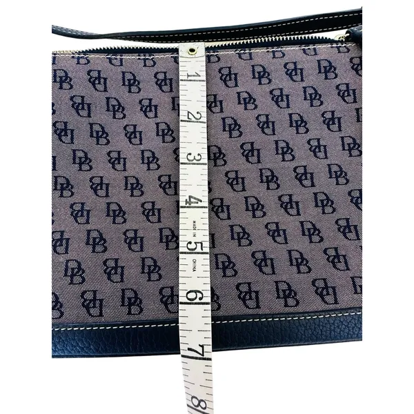 Dooney &‎ Bourke Slim Zip Top Shoulder Bag Lightweight Vintage Dark Blue - Image 5