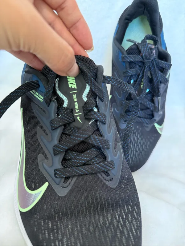 Nike Air Zoom Winflo 7 Black Vapor Green Running Shoes Women’s 6 - Image 7