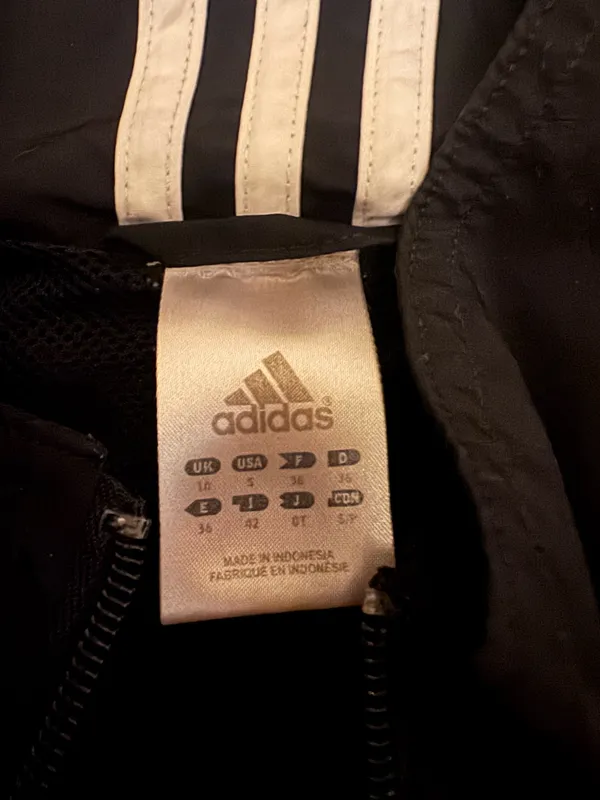 Adidas jacket - Image 3